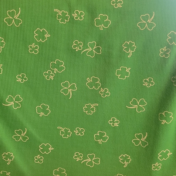 Tank Tops - Picture 6 of 7